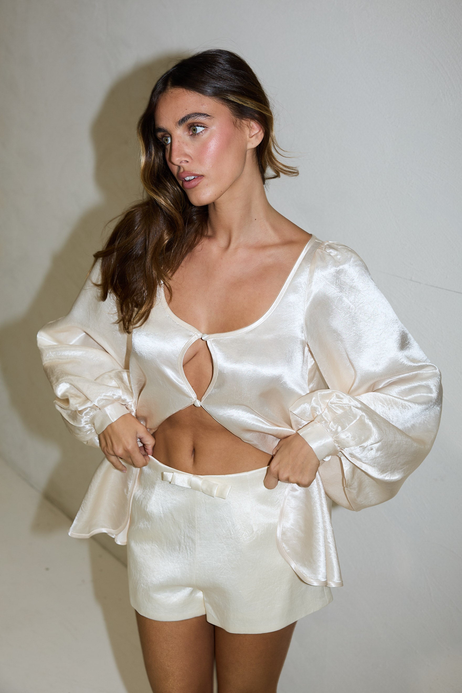 bubish Penelope Bow Hot Short Ivory SHORTS